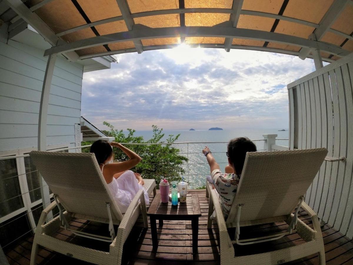 Koh Chang Cliff Beach Resort Exterior photo
