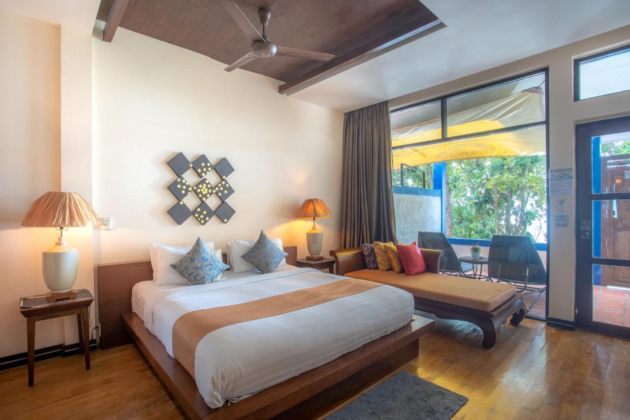 Koh Chang Cliff Beach Resort Exterior photo